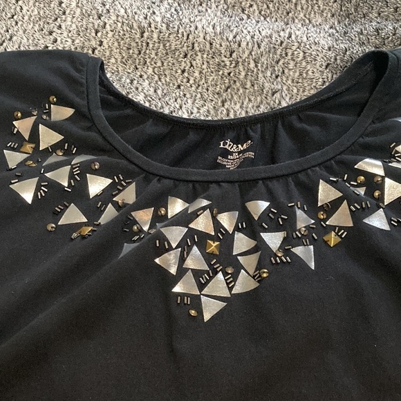 Liz&Me black tee with accents size 2x - Picture 2 of 7